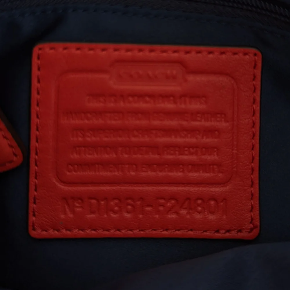 NEW Vintage Coach Crossbody Bag - Picture 7 of 7